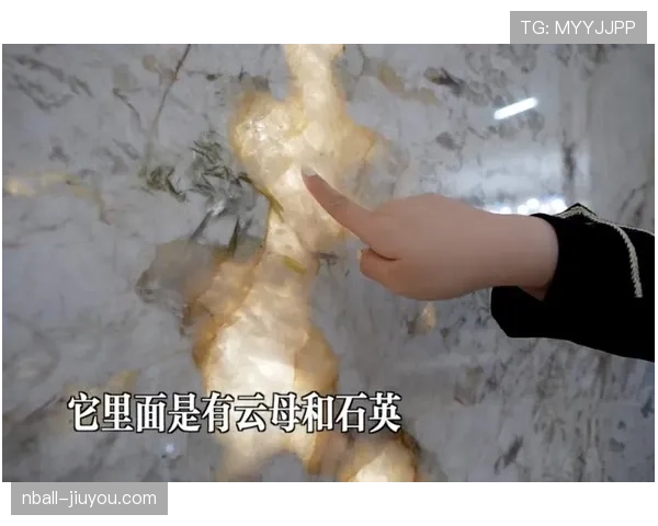 季丽萍训练完直接拎爱马仕去接娃，这妈系富婆谁顶得住